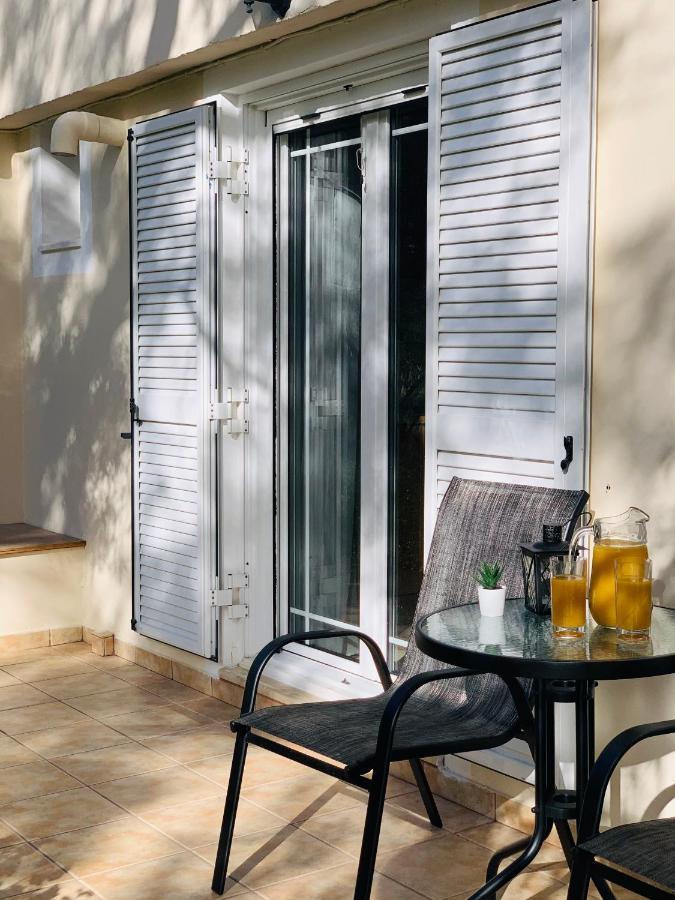Olive Tree Apartments Lefkada City ภายนอก รูปภาพ